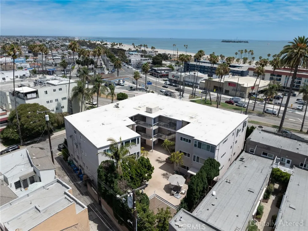 3819 East Livingston Drive #9 Long Beach, CA 90803