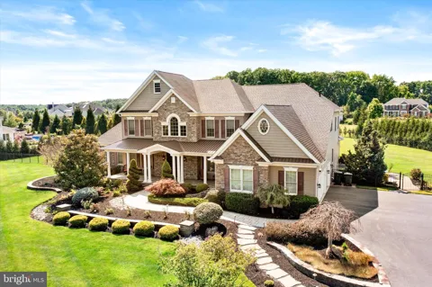 25 WEATHERVANE CIRCLE
