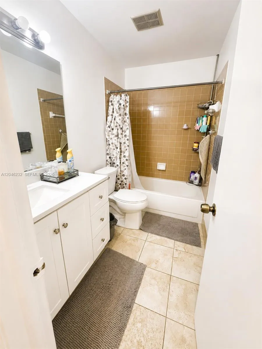 7954 NW 41st Ct Sunrise, FL 33351