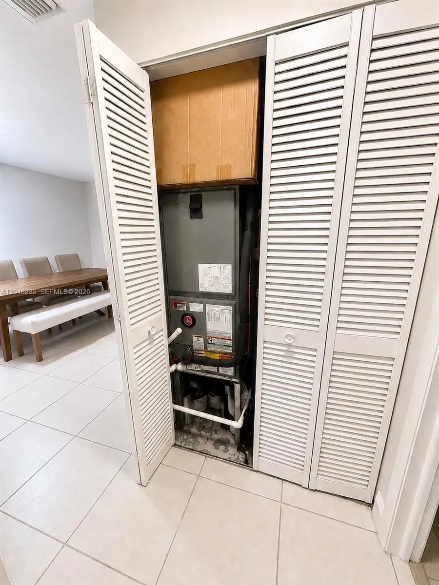 7954 NW 41st Ct Sunrise, FL 33351