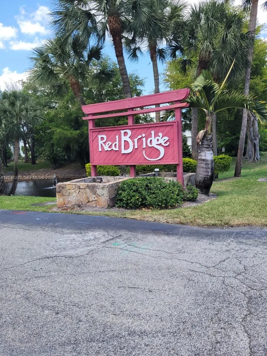 7954 NW 41st Ct Sunrise, FL 33351