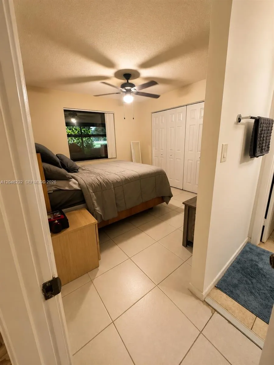 7954 NW 41st Ct Sunrise, FL 33351