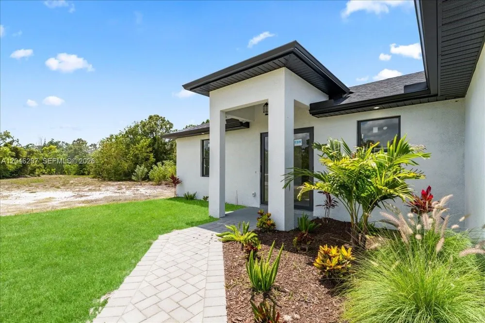 4536 NW 35 Place Cape Coral, FL 33993