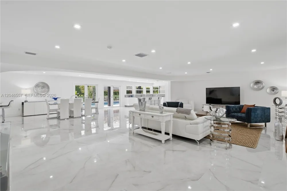 14675 SW 78th Ave Palmetto Bay, FL 33158