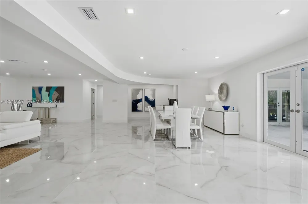 14675 SW 78th Ave Palmetto Bay, FL 33158