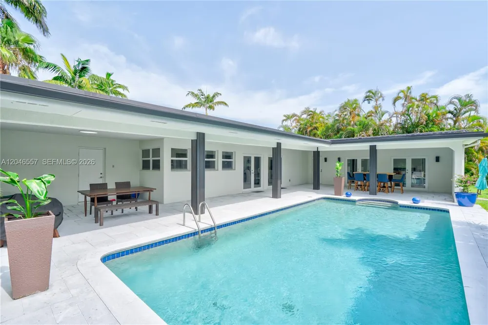 14675 SW 78th Ave Palmetto Bay, FL 33158