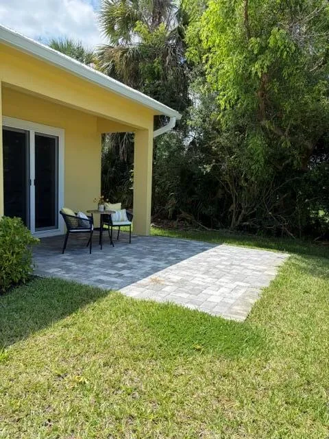 1805 Bridgepointe Circle #1 Vero Beach, FL 32967