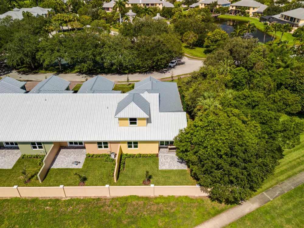 1805 Bridgepointe Circle #1 Vero Beach, FL 32967