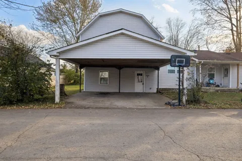 801 Poplar Ave