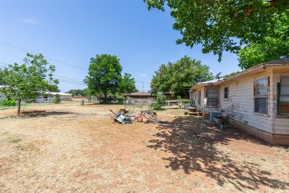 1407 Herring Merkel, TX 79536