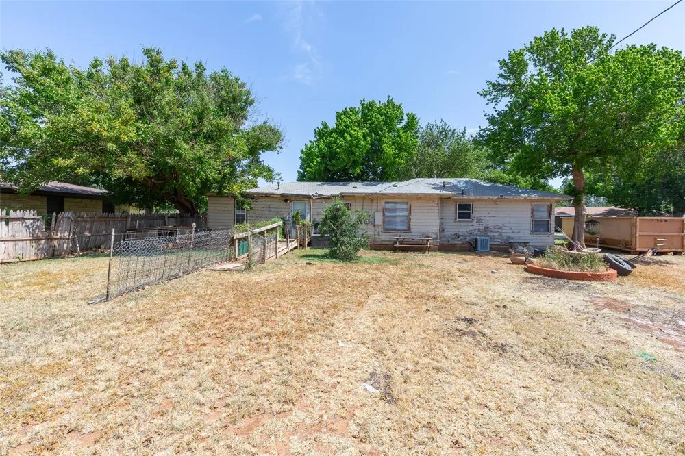 1407 Herring Merkel, TX 79536