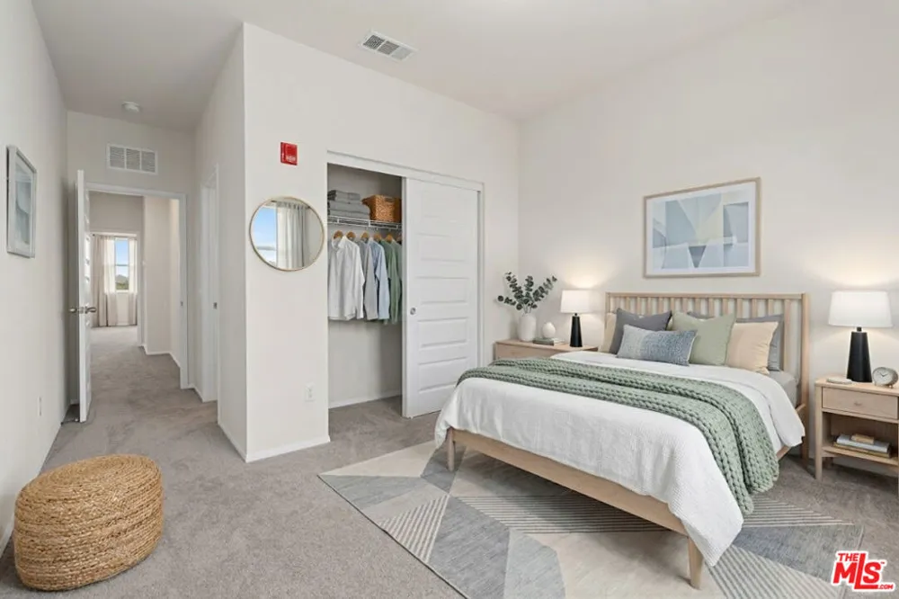 220 Lockhart Way West Covina, CA 91790