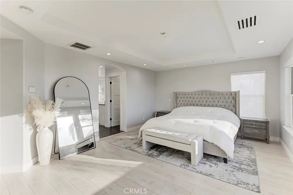 17743 Wren Drive Canyon Country, CA 91387