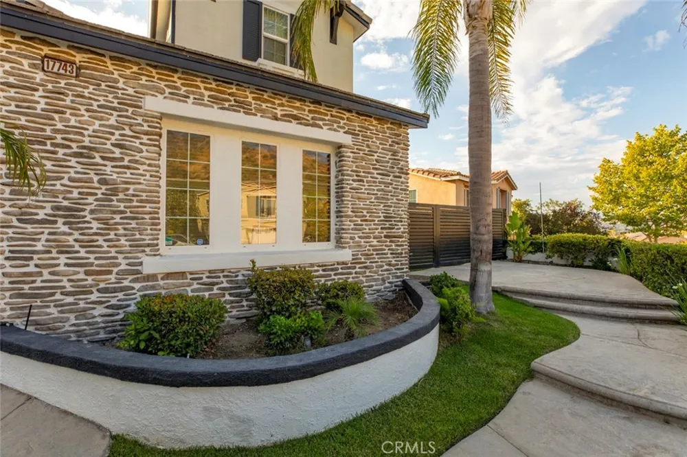 17743 Wren Drive Canyon Country, CA 91387