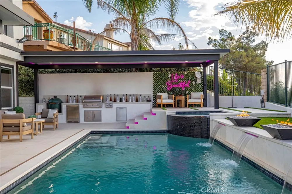 17743 Wren Drive Canyon Country, CA 91387