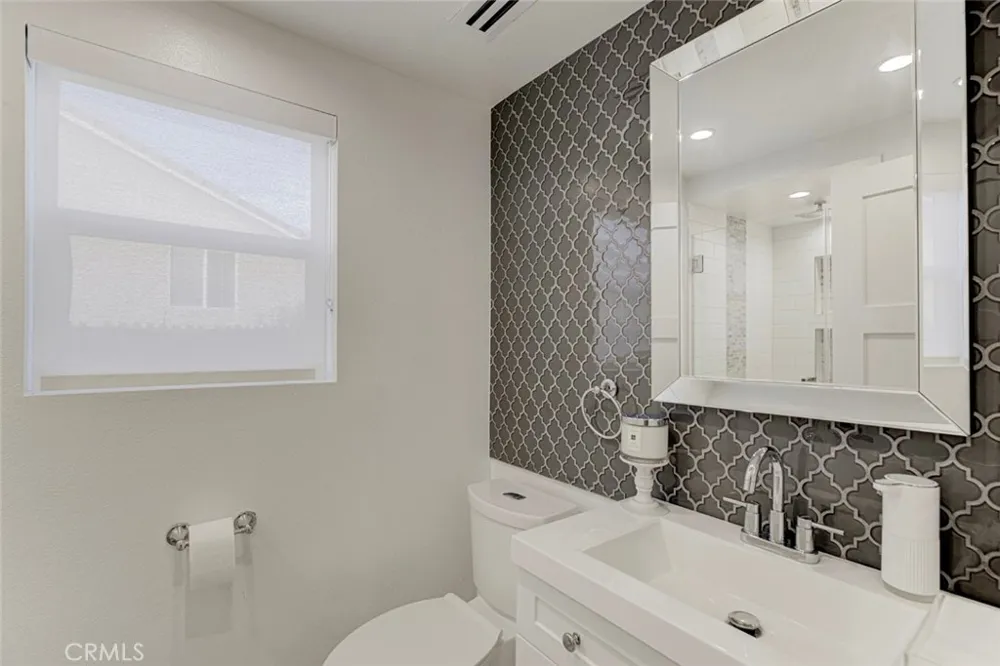17743 Wren Drive Canyon Country, CA 91387