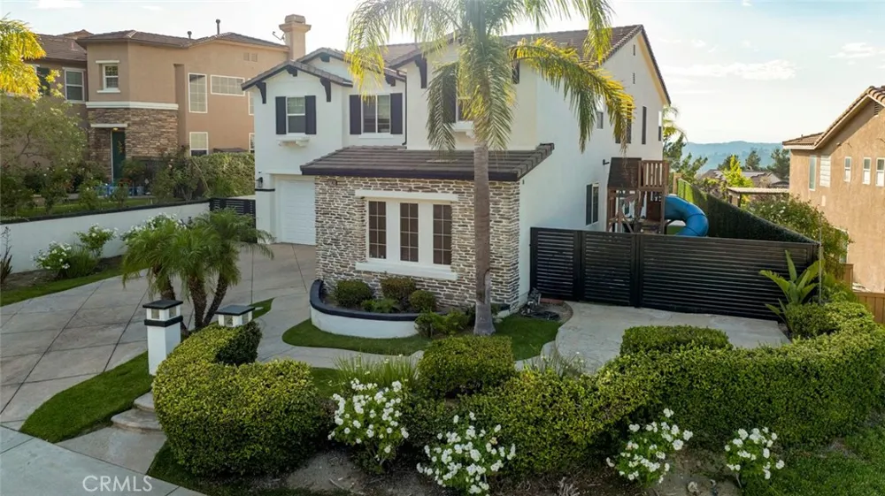17743 Wren Drive Canyon Country, CA 91387