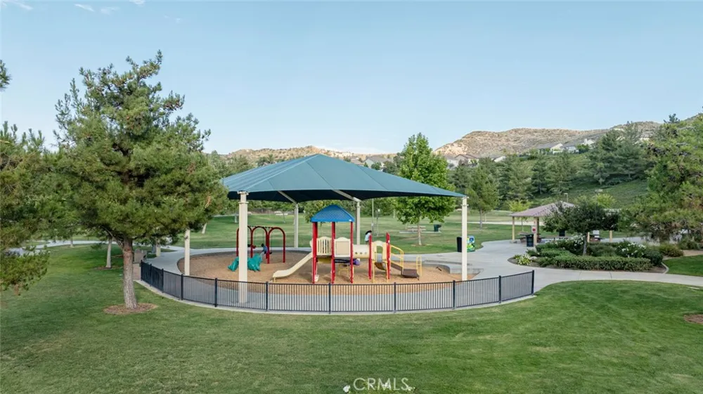17743 Wren Drive Canyon Country, CA 91387