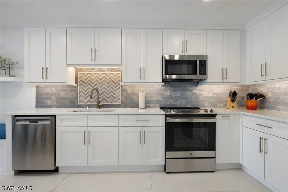 Highgate Drive Bonita Springs, FL 34135