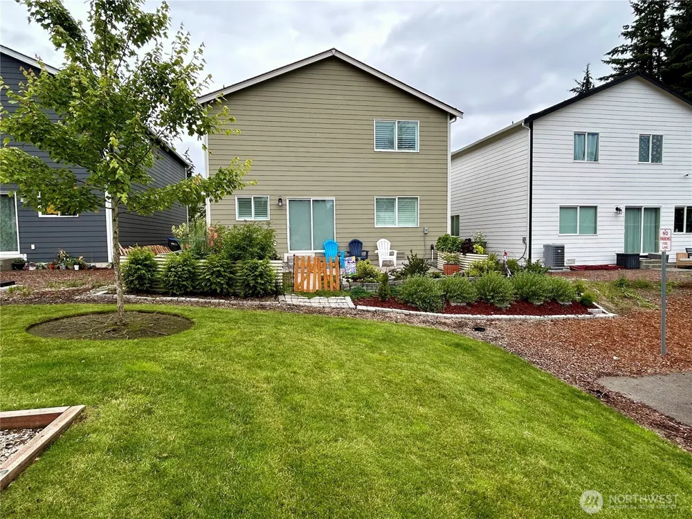 1275 Etna Place SE Port Orchard, WA 98366