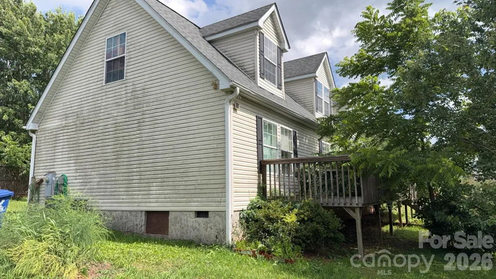19 Honey Skipper Lane Candler, NC 28715