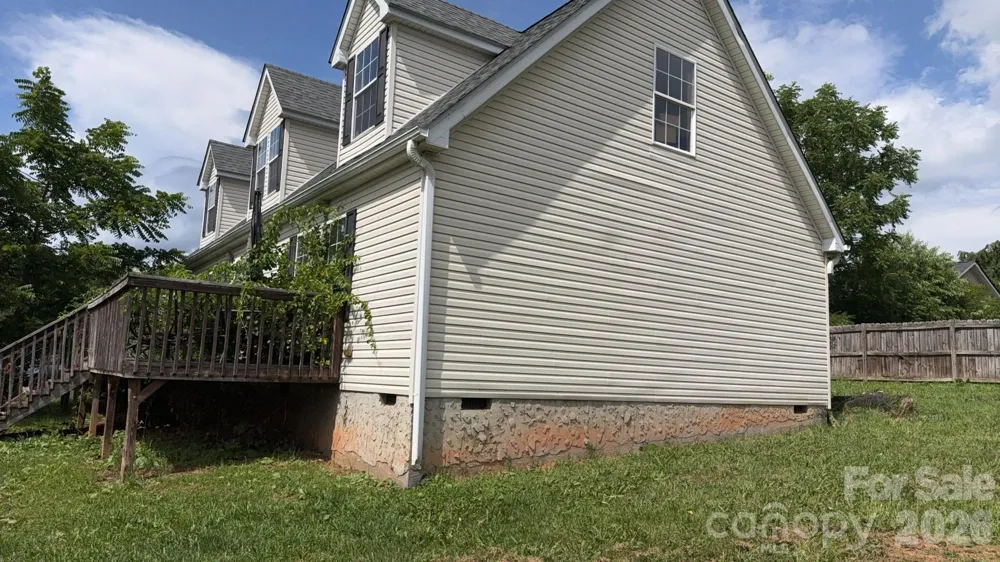 19 Honey Skipper Lane Candler, NC 28715