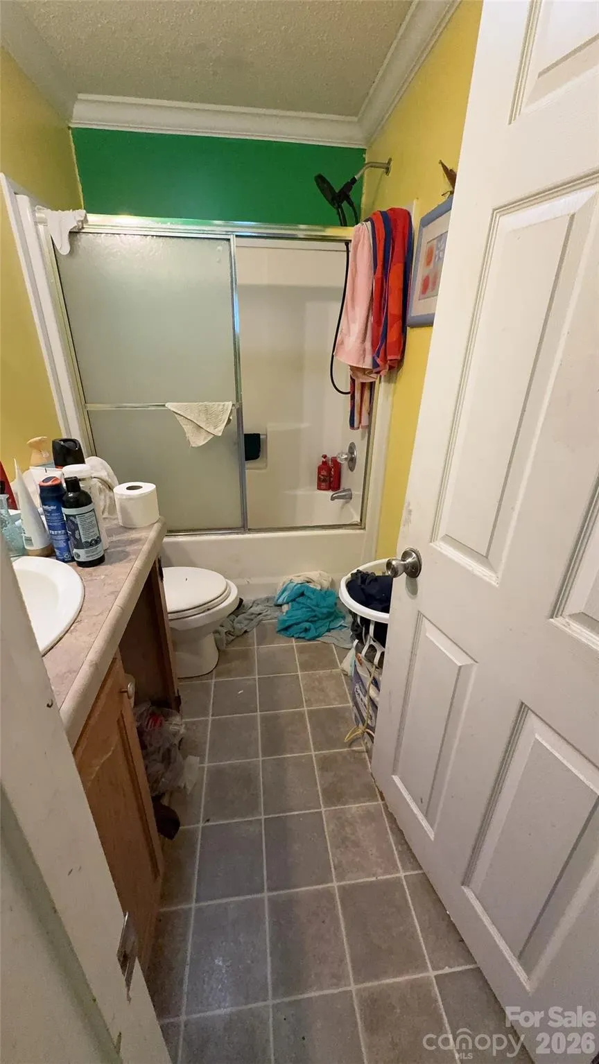 19 Honey Skipper Lane Candler, NC 28715