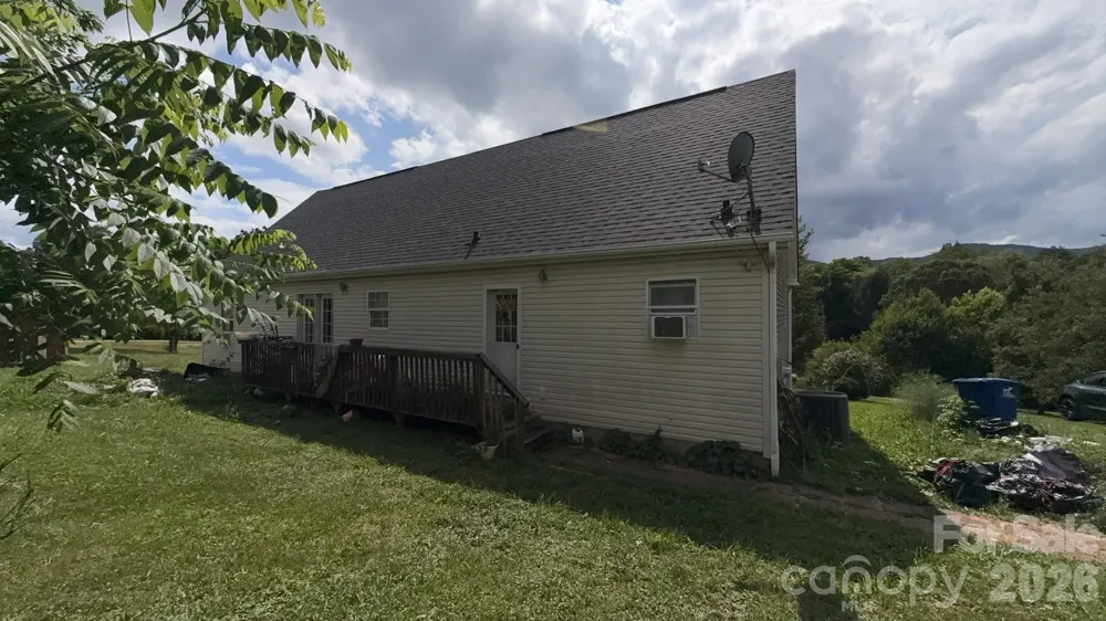 19 Honey Skipper Lane Candler, NC 28715