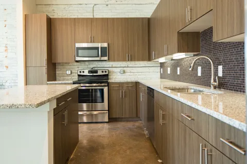 801 W Vickery Boulevard #209