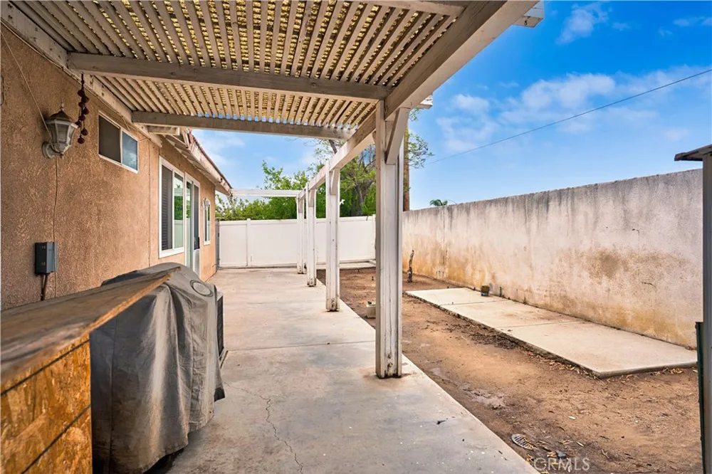 16861 Via Lunado Moreno Valley, CA 92551