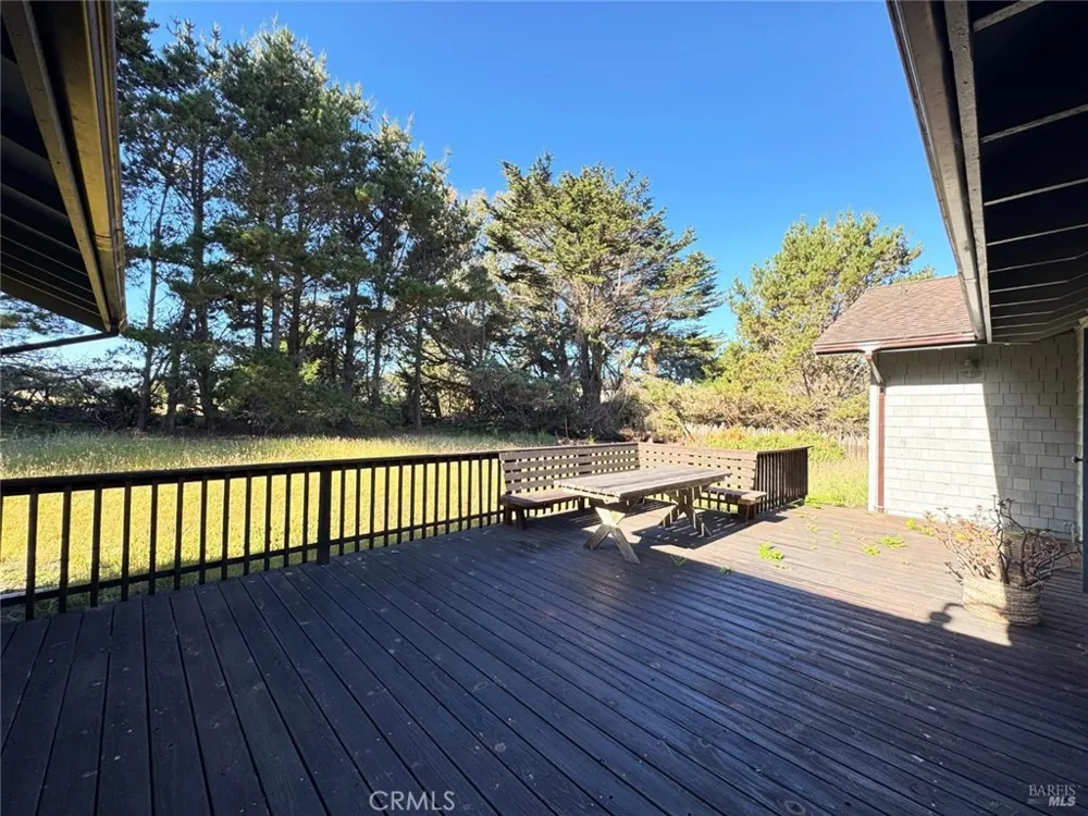 34201 Pacific Reefs Road Albion, CA 95410