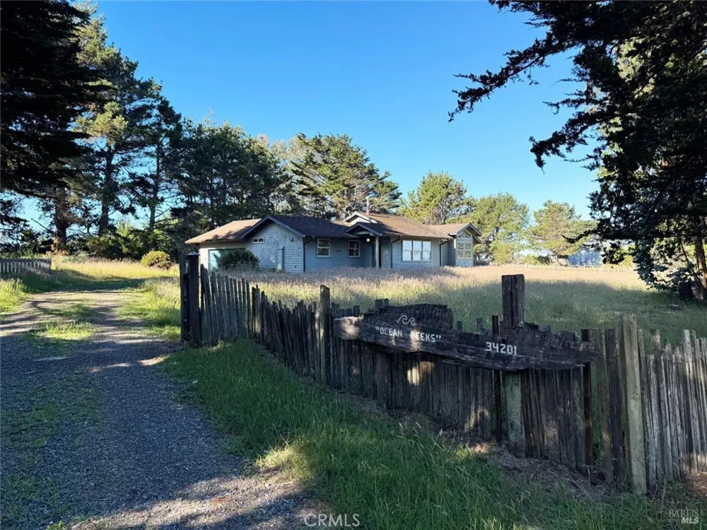 34201 Pacific Reefs Road Albion, CA 95410