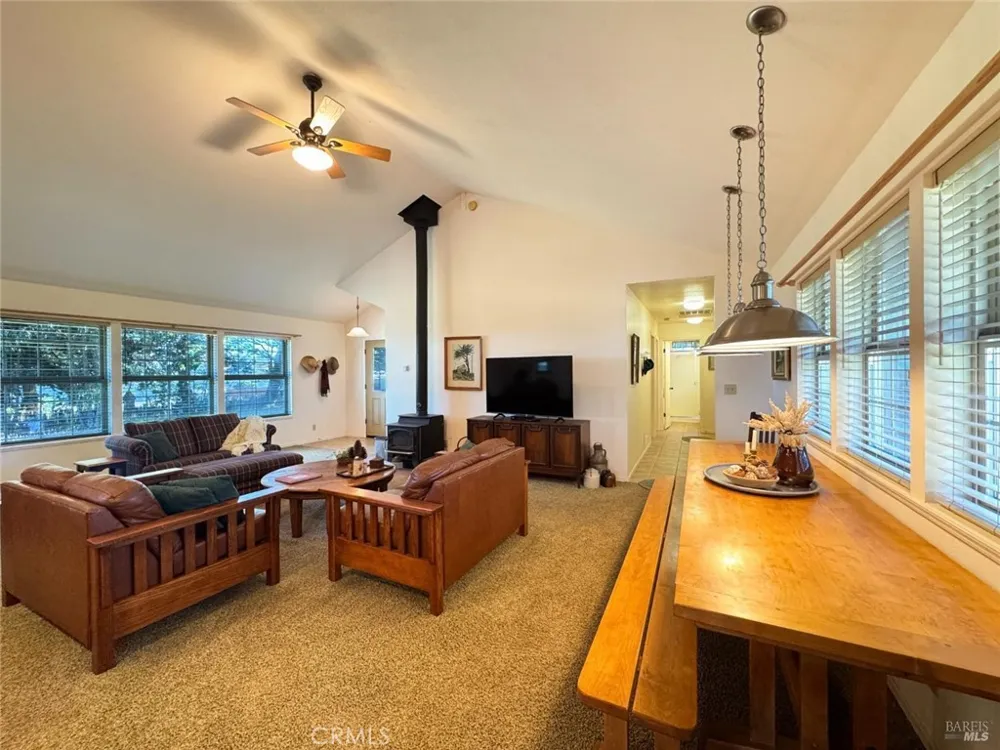 34201 Pacific Reefs Road Albion, CA 95410