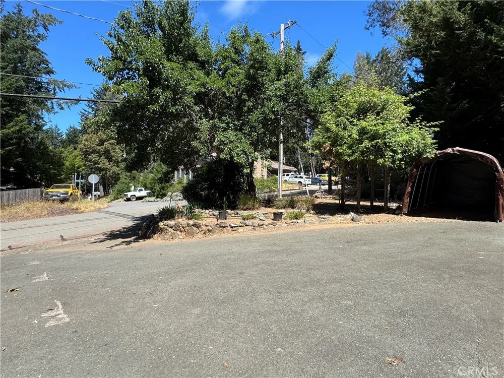 25799 Madrone Drive Willits, CA 95490