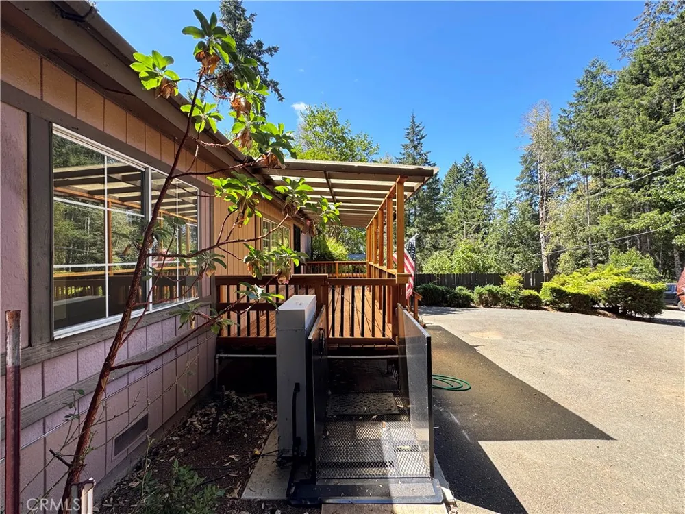 25799 Madrone Drive Willits, CA 95490