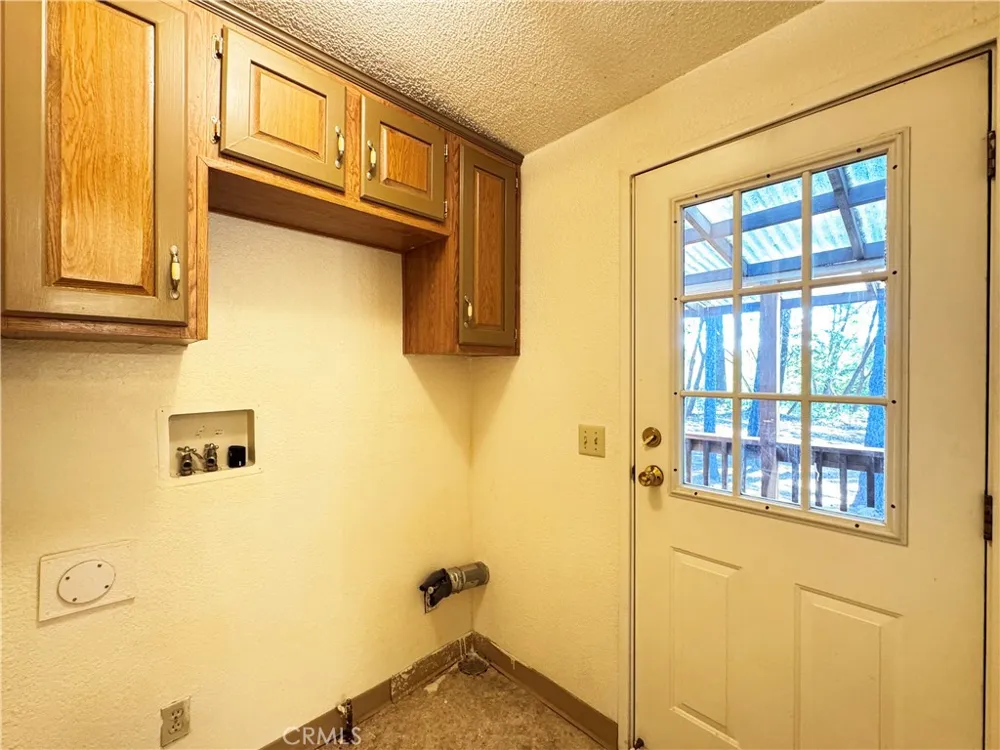 25799 Madrone Drive Willits, CA 95490