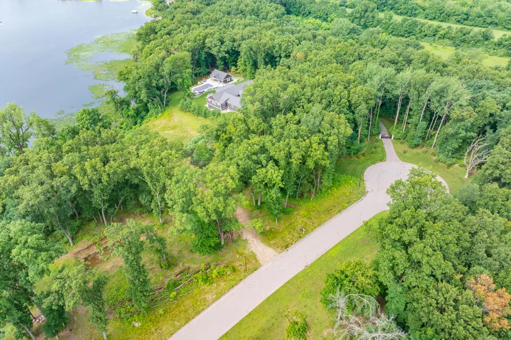 7689 Hidden Cove Place Kalamazoo, MI 49009