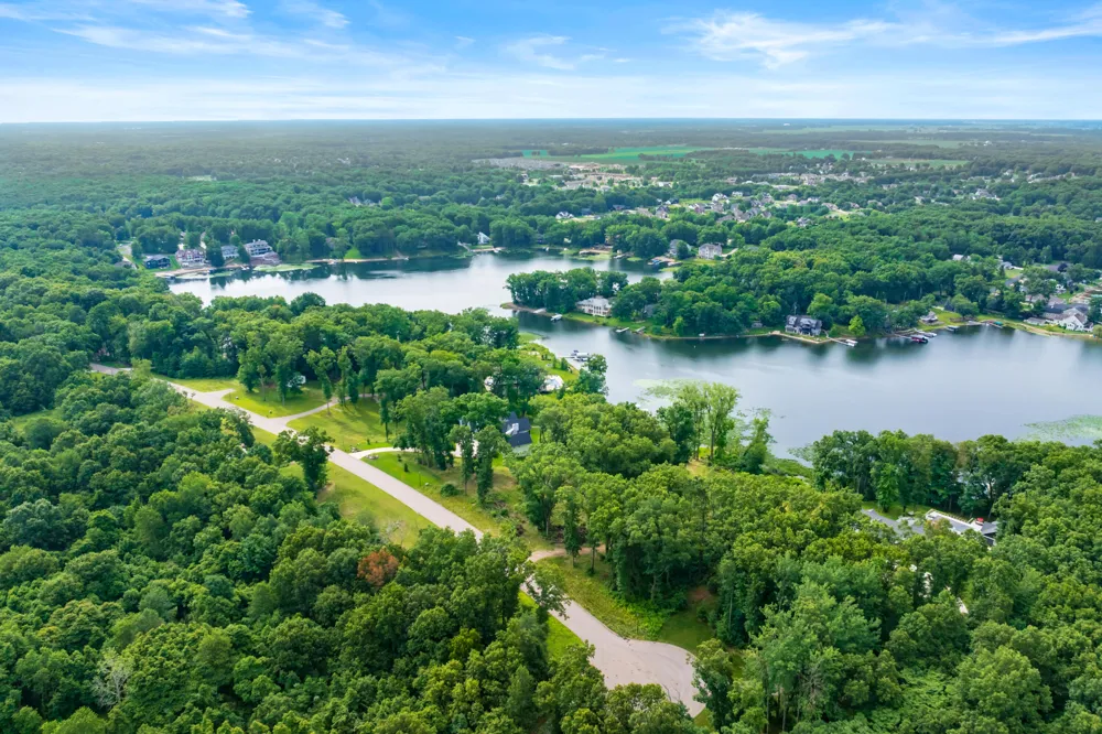7689 Hidden Cove Place Kalamazoo, MI 49009