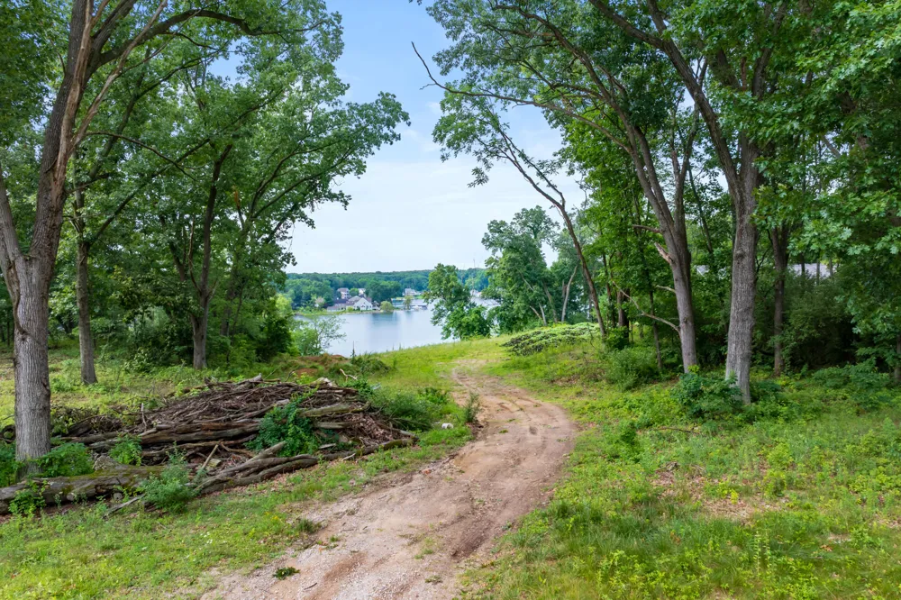 7689 Hidden Cove Place Kalamazoo, MI 49009
