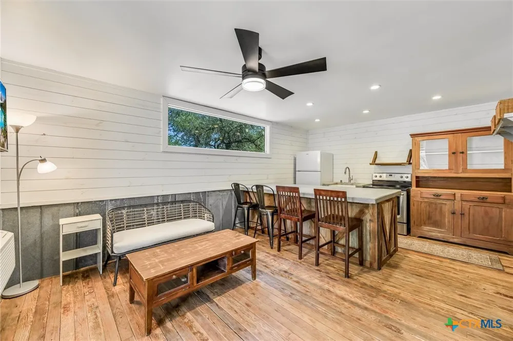 101 Chapparal Drive Wimberley, TX 78676
