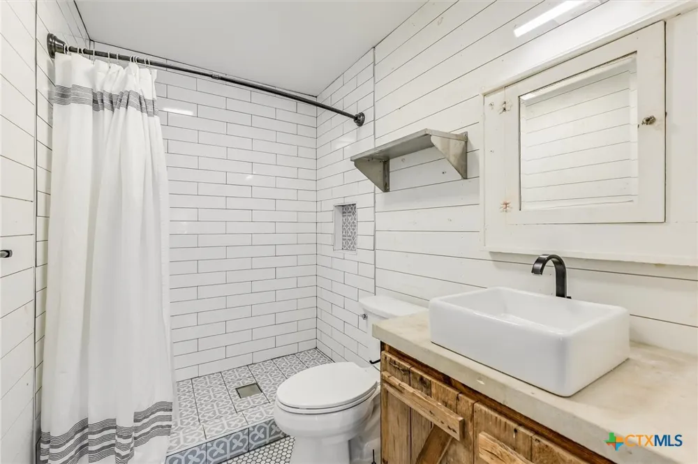 101 Chapparal Drive Wimberley, TX 78676