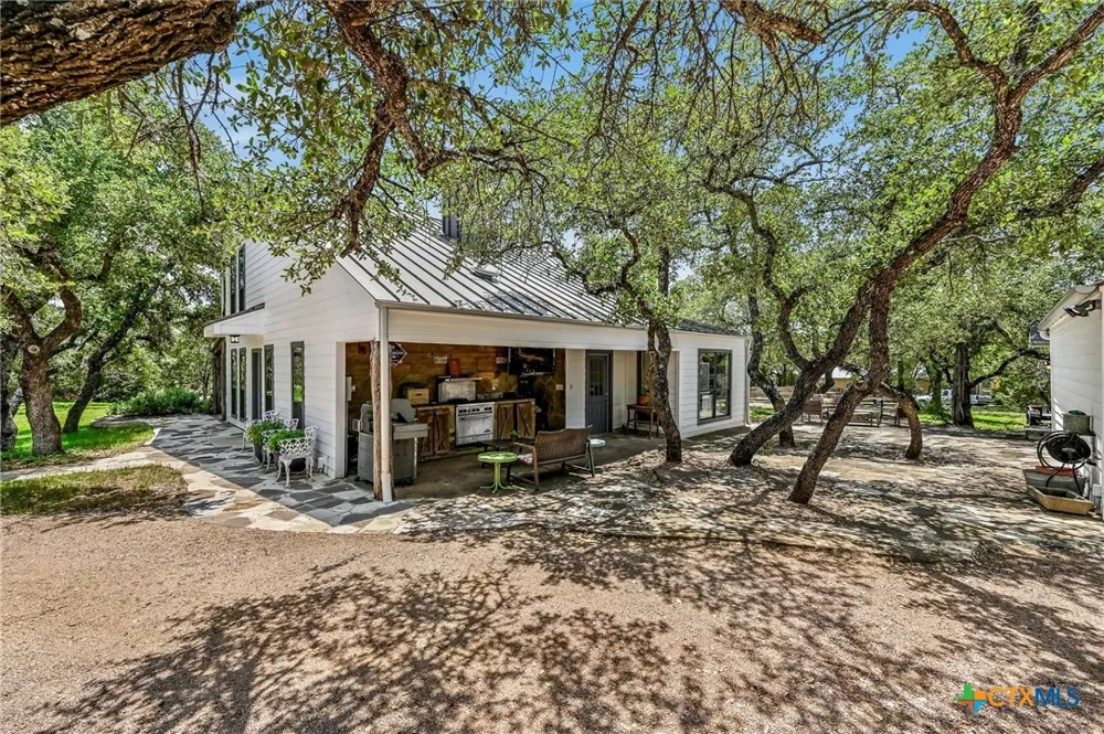 101 Chapparal Drive Wimberley, TX 78676