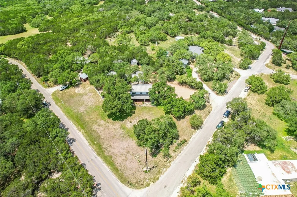 101 Chapparal Drive Wimberley, TX 78676
