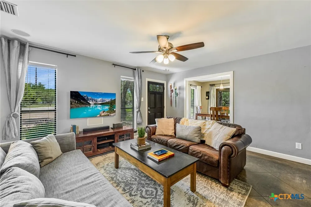 101 Chapparal Drive Wimberley, TX 78676