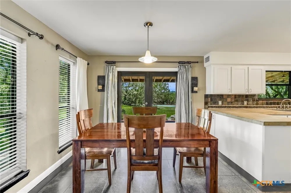 101 Chapparal Drive Wimberley, TX 78676
