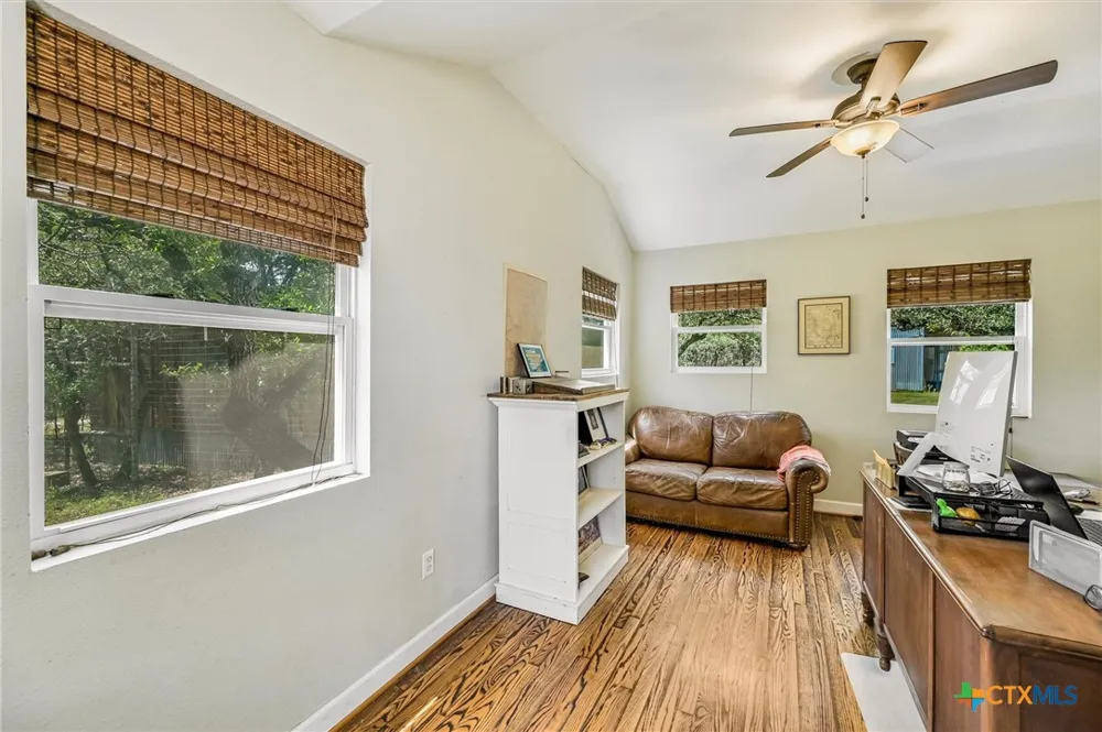 101 Chapparal Drive Wimberley, TX 78676