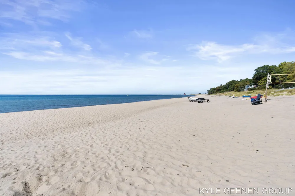 4719 Foxhill Lane Macatawa, MI 49434