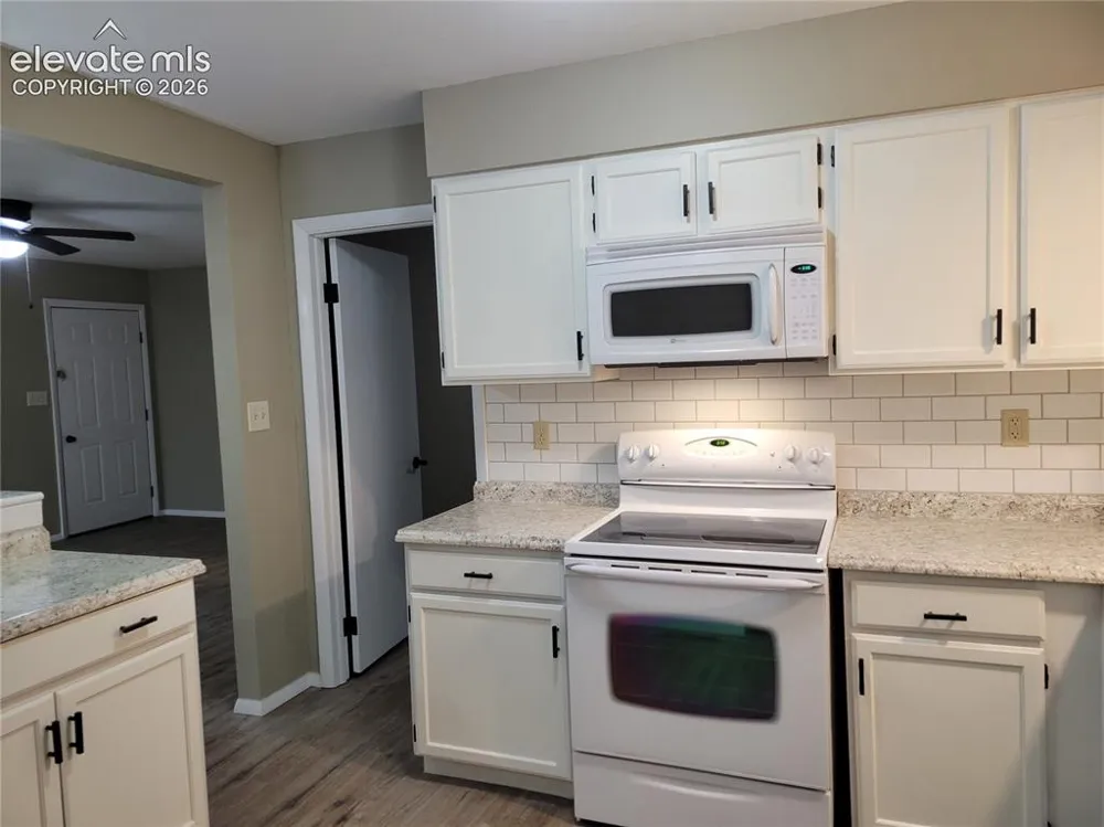 822 E 12th Street La Junta, CO 81050