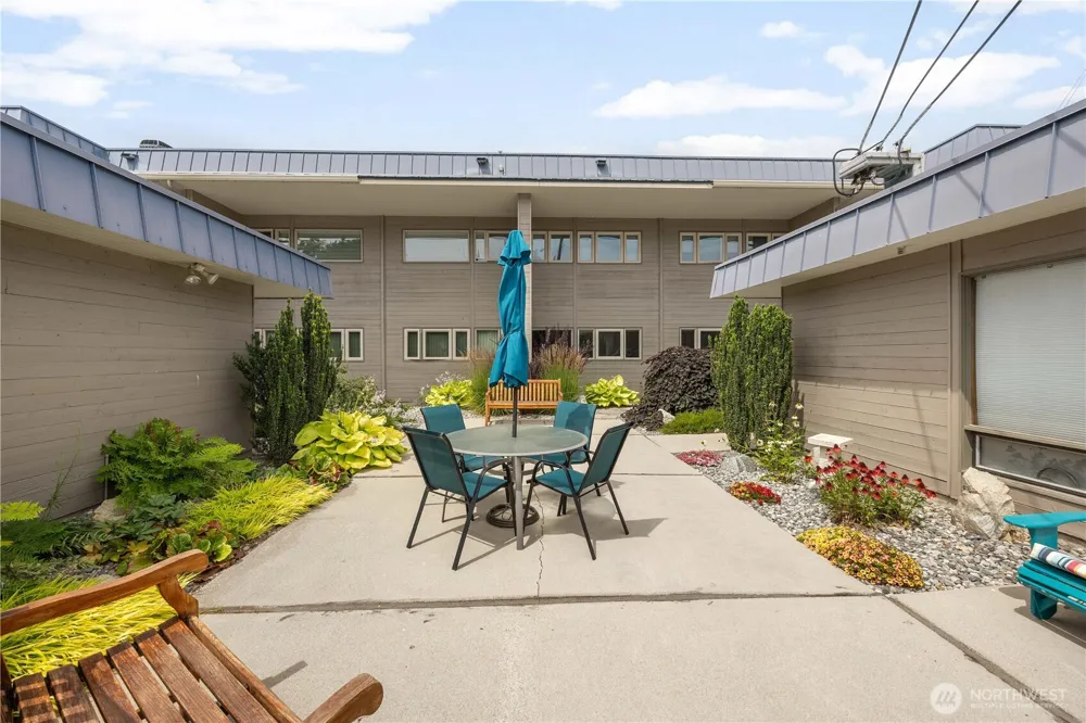 301 S 3rd Street #3 Chelan, WA 98816