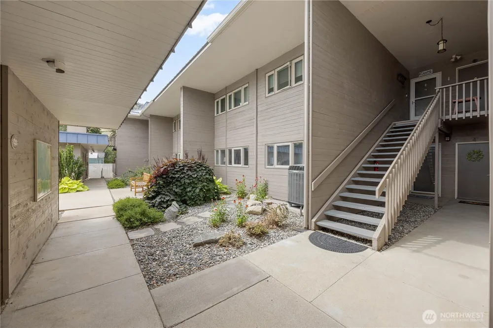 301 S 3rd Street #3 Chelan, WA 98816